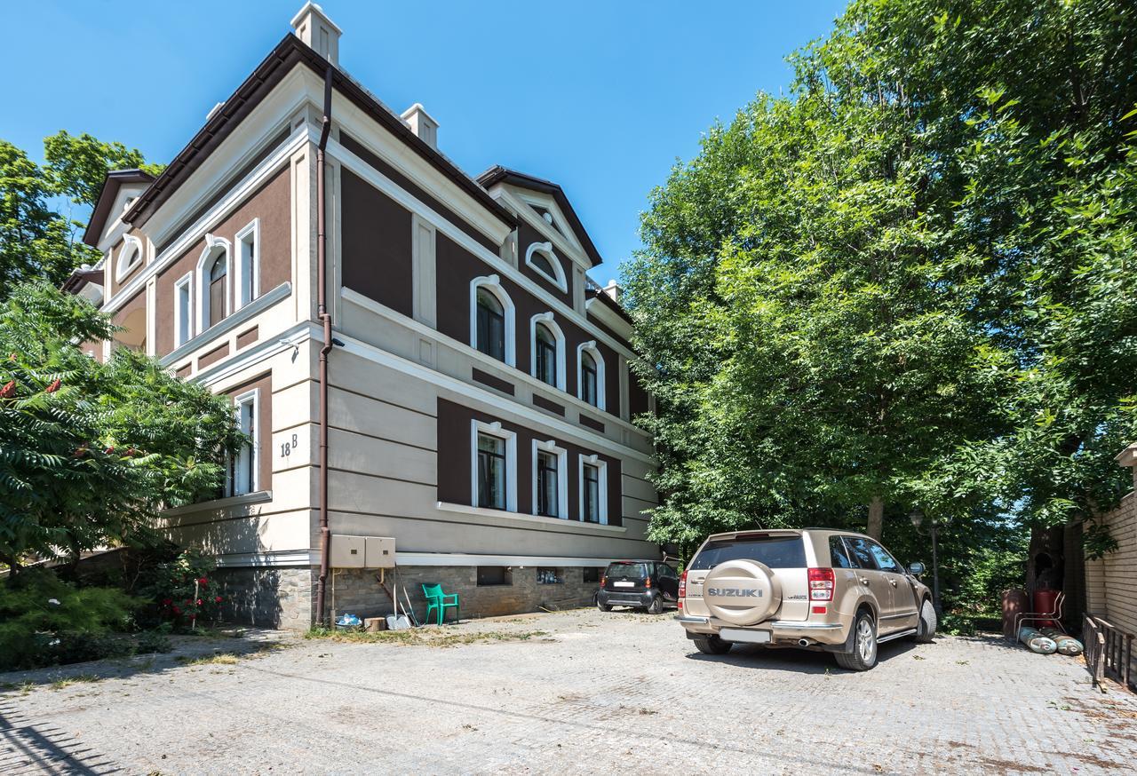 Whippet House Otel Kiev Dış mekan fotoğraf